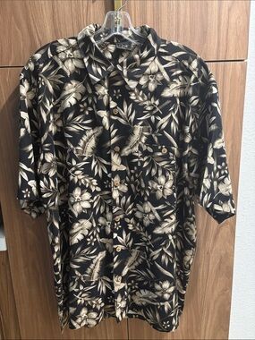 WF men’s Hawaiian shirt size L